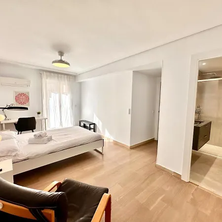 Seasonal Antonio Suarez Валенсия